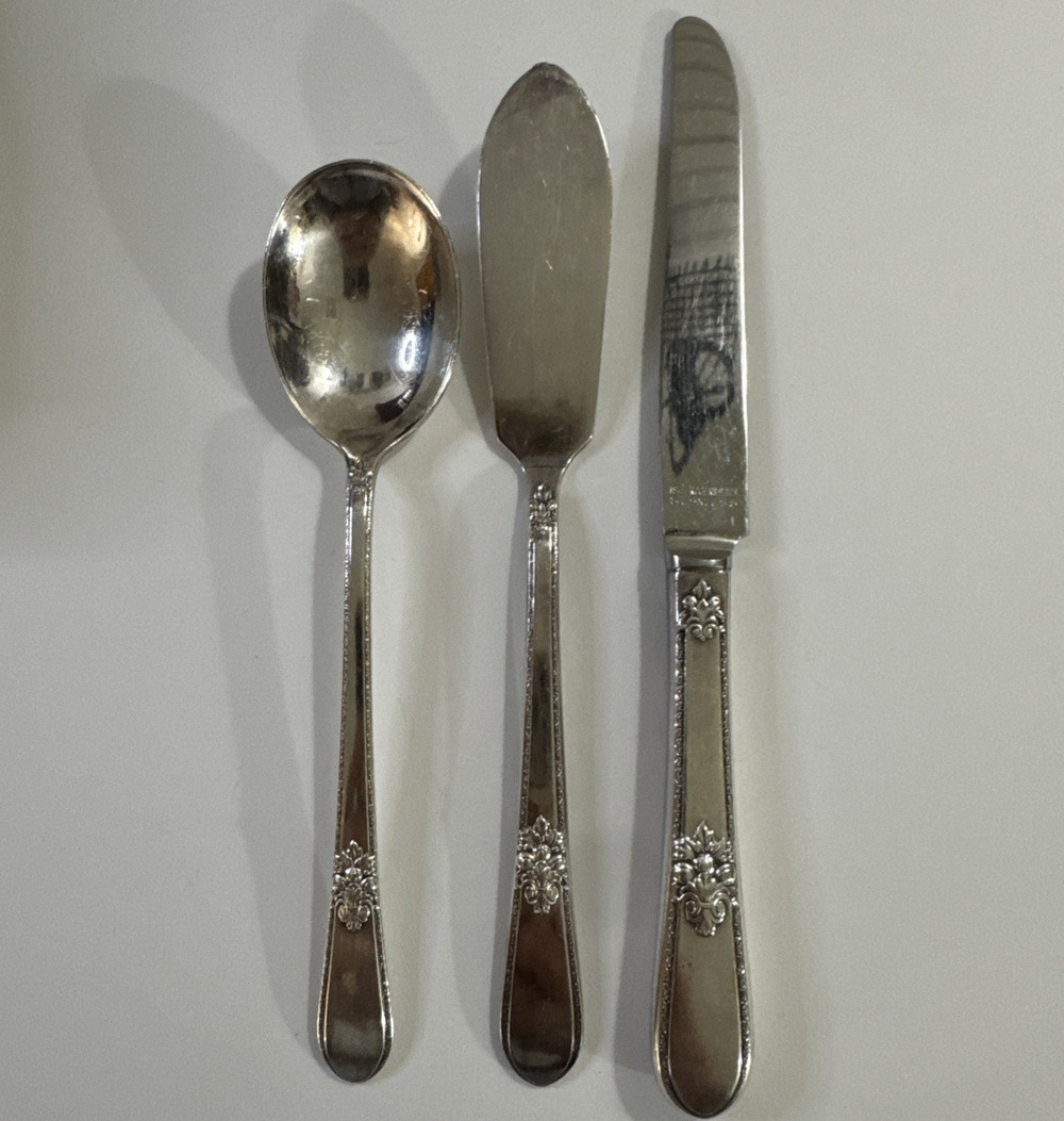 3 Vintage Rogers Bros Adoration Silverplate Serving Utensils